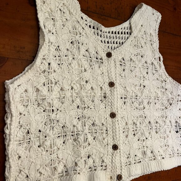White Crochet Knit Button-Up Vest - Picture 2 of 5